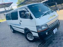 Toyota Dolphin 113 1991 Van