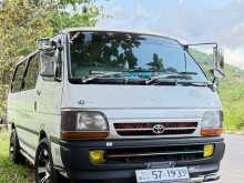 Toyota Dolphin 113 1991 Van