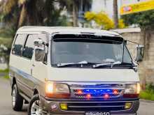 Toyota Dolphin 113 1991 Van