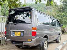 https://riyasewana.com/uploads/toyota-dolphin-113-1992-2022441512522.jpg