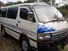 Toyota Dolphin 113 1992 Van