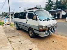 Toyota Dolphin 113 1993 Van