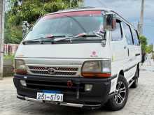 https://riyasewana.com/uploads/toyota-dolphin-113-1993-3023291112772.jpg
