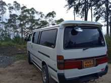Toyota Dolphin 113 1994 Van