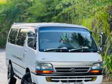 Toyota Dolphin 113 1998 Van