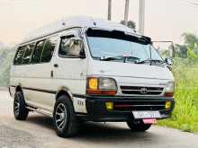 Toyota Dolphin 113 1998 Van