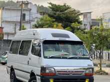 Toyota Dolphin 113 1998 Van