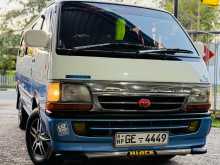 Toyota Dolphin 113 2001 Van