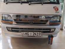 Toyota Dolphin 113 2003 Van