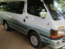Toyota Dolphin 113 1992 Van