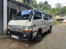 Toyota Dolphin 113 1997 Van