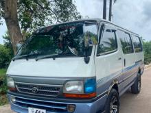 Toyota Dolphin 113 1990 Van