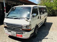 Toyota Dolphin 113 1993 Van