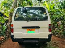 https://riyasewana.com/uploads/toyota-dolphin-113-312031384183.jpg