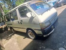 Toyota Dolphin 113 1990 Van
