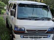 Toyota Dolphin 113 1990 Van