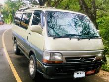 Toyota Dolphin 114 1991 Van