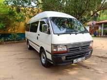 Toyota Dolphin 2007 Van