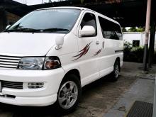 Toyota Dolphin 2004 Van