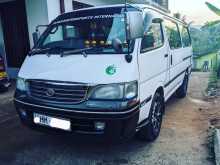 Toyota Dolphin 2003 Van