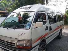 Toyota Dolphin 123 1996 Van