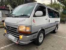 Toyota Dolphin 1999 Van