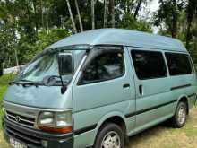 Toyota Dolphin 2002 Van
