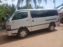 Toyota Dolphin 2001 Van