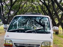 Toyota Dolphin 1993 Van