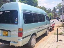 Toyota Dolphin 2002 Van