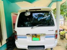 Toyota Dolphin 2004 Van