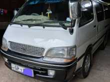 Toyota Dolphin 2002 Van