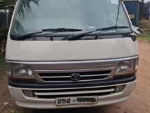 Toyota Dolphin 1995 Van