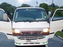 Toyota Dolphin 1994 Van