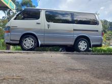 Toyota Dolphin 1998 Van