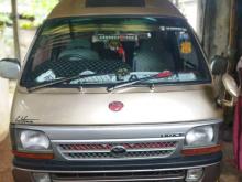 Toyota Dolphin 1994 Van