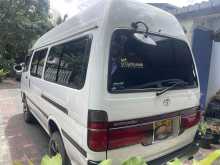 Toyota Dolphin 172 2004 Van