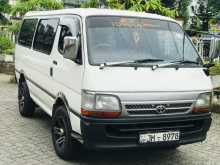 Toyota Dolphin 172 1999 Van