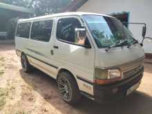Toyota Dolphin 172 1999 Van