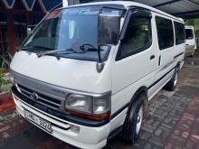 Toyota Dolphin 172 2003 Van