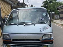 Toyota Dolphin 1993 Van