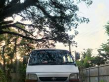 Toyota Dolphin 1997 Van