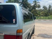 Toyota Dolphin 2002 Van