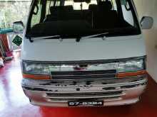 Toyota Dolphin 1990 Van