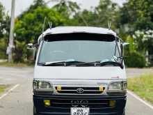 Toyota Dolphin 1989 Van