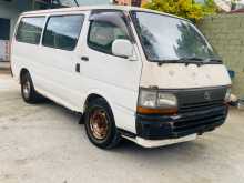 Toyota Dolphin 113 1990 Van