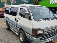 Toyota Dolphin 1990 Van