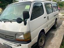 Toyota Dolphin 1990 Van