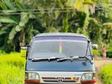 Toyota Dolphin 1990 Van