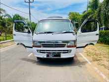 Toyota Dolphin 1991 Van